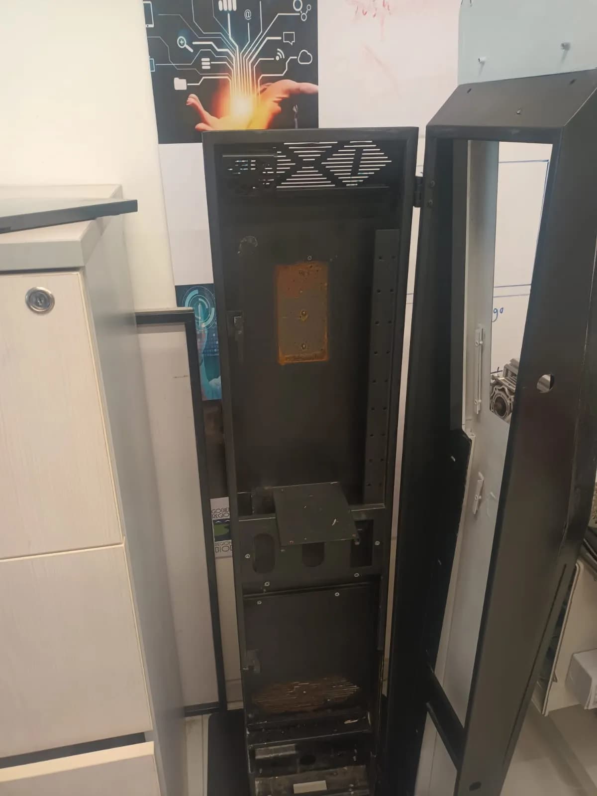 Totem V2.2: Gestión de Insumos